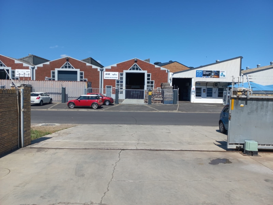 To Let commercial Property for Rent in Montague Gardens Western Cape